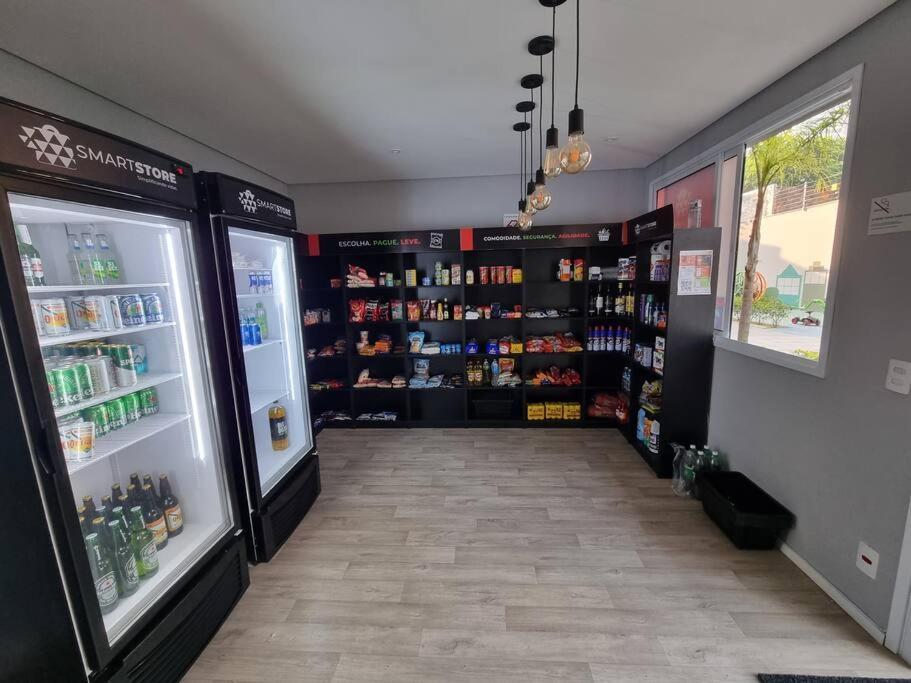 Ap10 Confortavel Com Wifi, Piscina, Rooftoop E Academia Em Frente Ao Metro Apartamento *