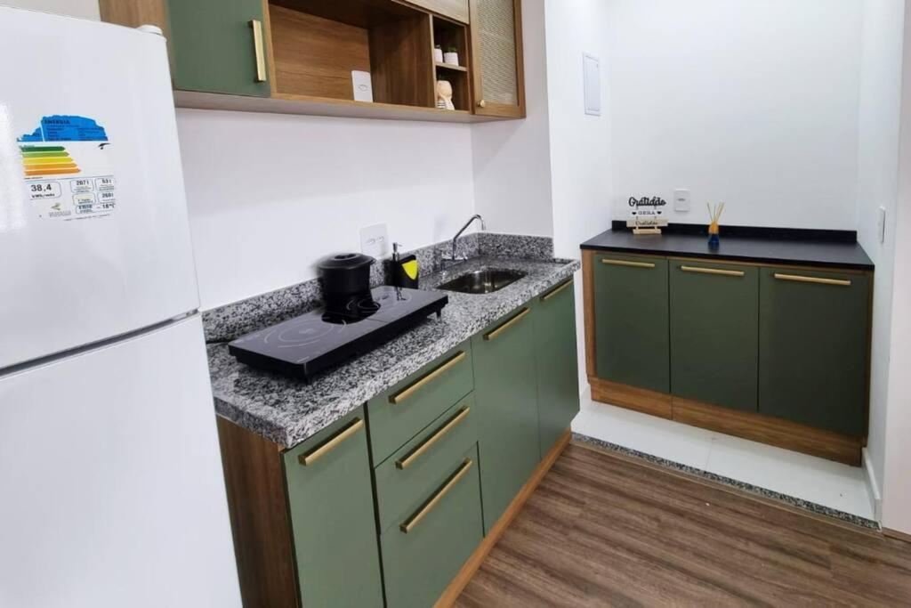 Ap10 Confortavel Com Wifi, Piscina, Rooftoop E Academia Em Frente Ao Metro * São Paulo