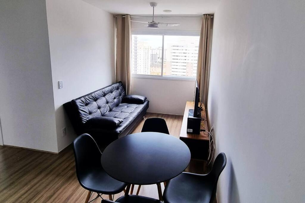 Ap10 Confortavel Com Wifi, Piscina, Rooftoop E Academia Em Frente Ao Metro Apartamento São Paulo